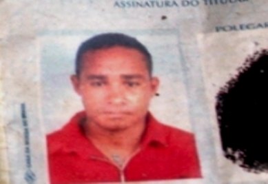 JI-PARANÁ -  Populares encontram corpo de homem no meio do mato