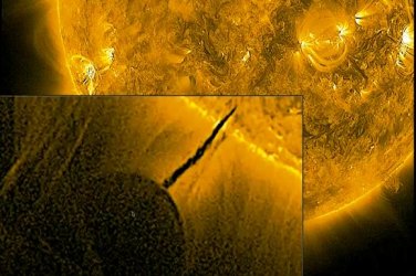 MISTÉRIO - Ovni maior que a Terra suga energia do Sol – VÍDEO