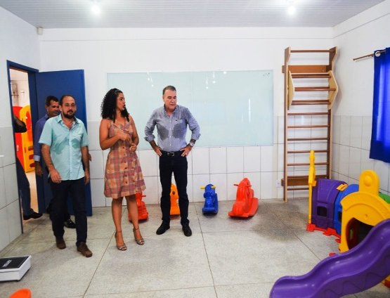 Deputado Laerte acompanha inauguração de centro de educação em Ji-Paraná