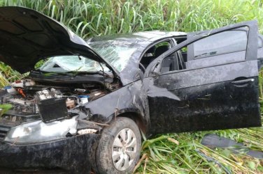 Grave acidente na BR-364 com veículo na curva da morte