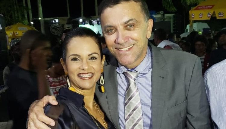 TRAGÉDIA: Prefeito e esposa são achados mortos em condomínio de luxo