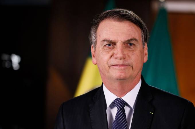 DECLARAÇÃO: “Brasil não pode ser país do mundo gay, temos famílias”, diz Bolsonaro