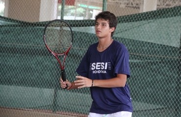 Tenista de Rondônia patrocinado pelo SESI é convidado para torneio de tênis da ATP