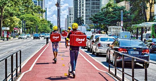 DIREITOS TRABALHISTAS: iFood terá seguro, cursos e desconto em plano de saúde para entregadores