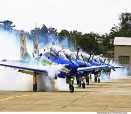 Esquadrilha da Fumaça se apresenta sábado em Porto Velho - Fotos