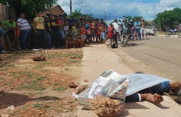 EXECUÇÃO - “Galinha” é abatido com seis tiros em plena luz do dia na zona Leste - Fotos