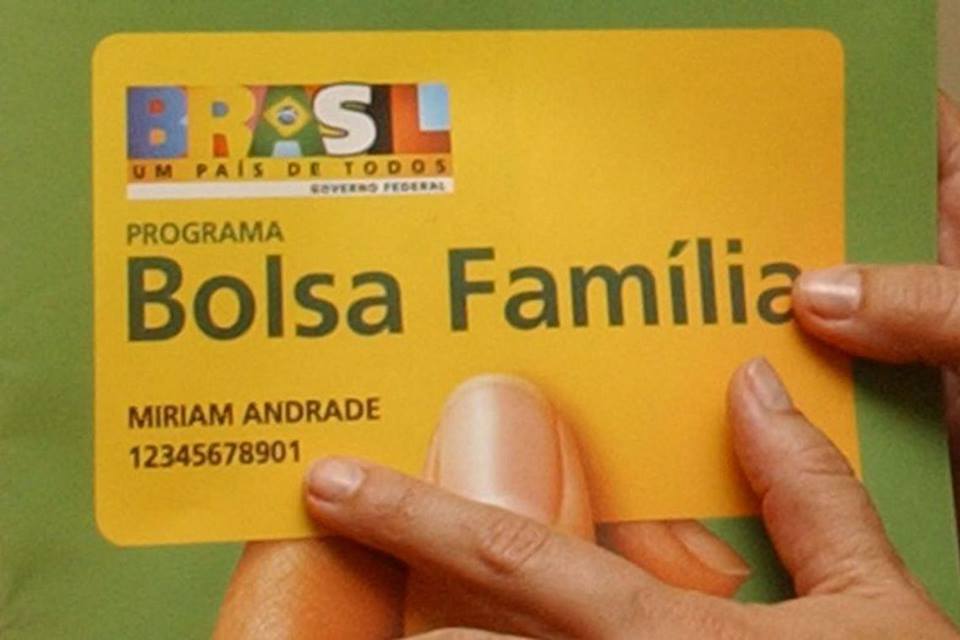 PROGRAMA: Bolsa Família volta a ter fila de espera devido à falta de orçamento