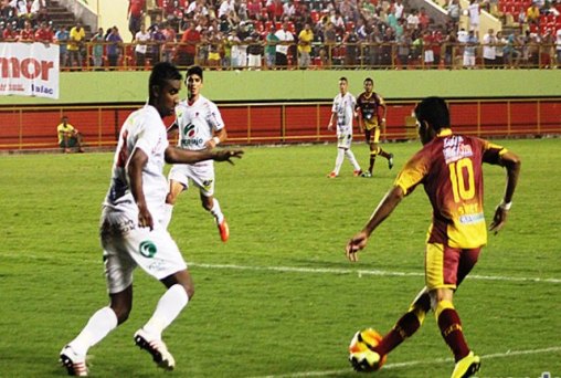 FUTEBOL 2016 - Genus encara o Rio Branco FC pela Copa Verde