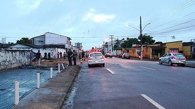 Motorista morre após capotar veículo no centro da Capital