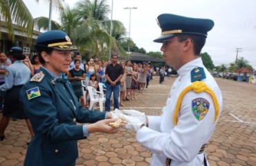 POLÍCIA MILITAR - Comandante da PM preside solenidade de entrega de Espadim - Vídeo do juramento