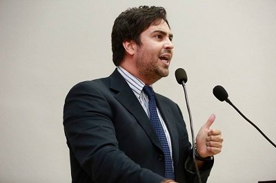 Deputado Léo Moraes relata caos no transporte coletivo da capital