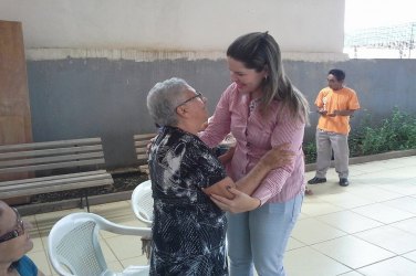 Ana Maria comemora conquista do Centro de Convivência do Idoso