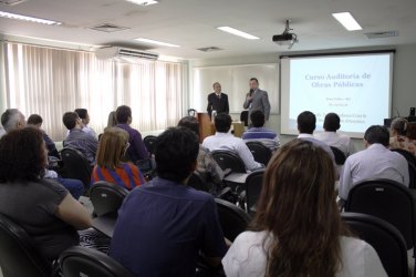 Auditoria em obras públicas é tema de curso realizado no TCE