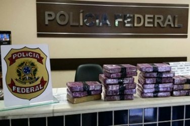 VILHENA - PF e PM prendem mulher com 20 quilos de maconha na BR-364