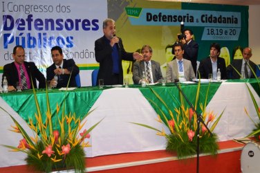 Público prestigia I Congresso dos Defensores Públicos