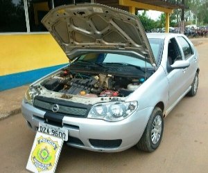 Homem é flagrado com carro clonado 