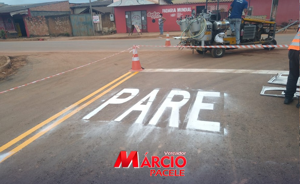 NO FLAMBOYANT: Prefeitura atende Marcio Pacele, faz iluminação e começa a sinalizar ruas 