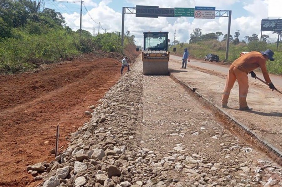 FLUIDEZ: DNIT trabalha na construção de terceira faixa na BR-364/RO