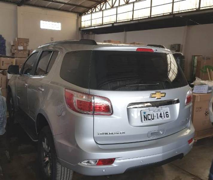 LUXO: Prefeito cancela compra de picape, mas SUV avaliada em R$ 225 mil foi entregue