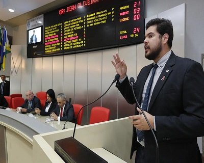 Jean Oliveira reafirma cobrança do muro de arrimo de contenção 