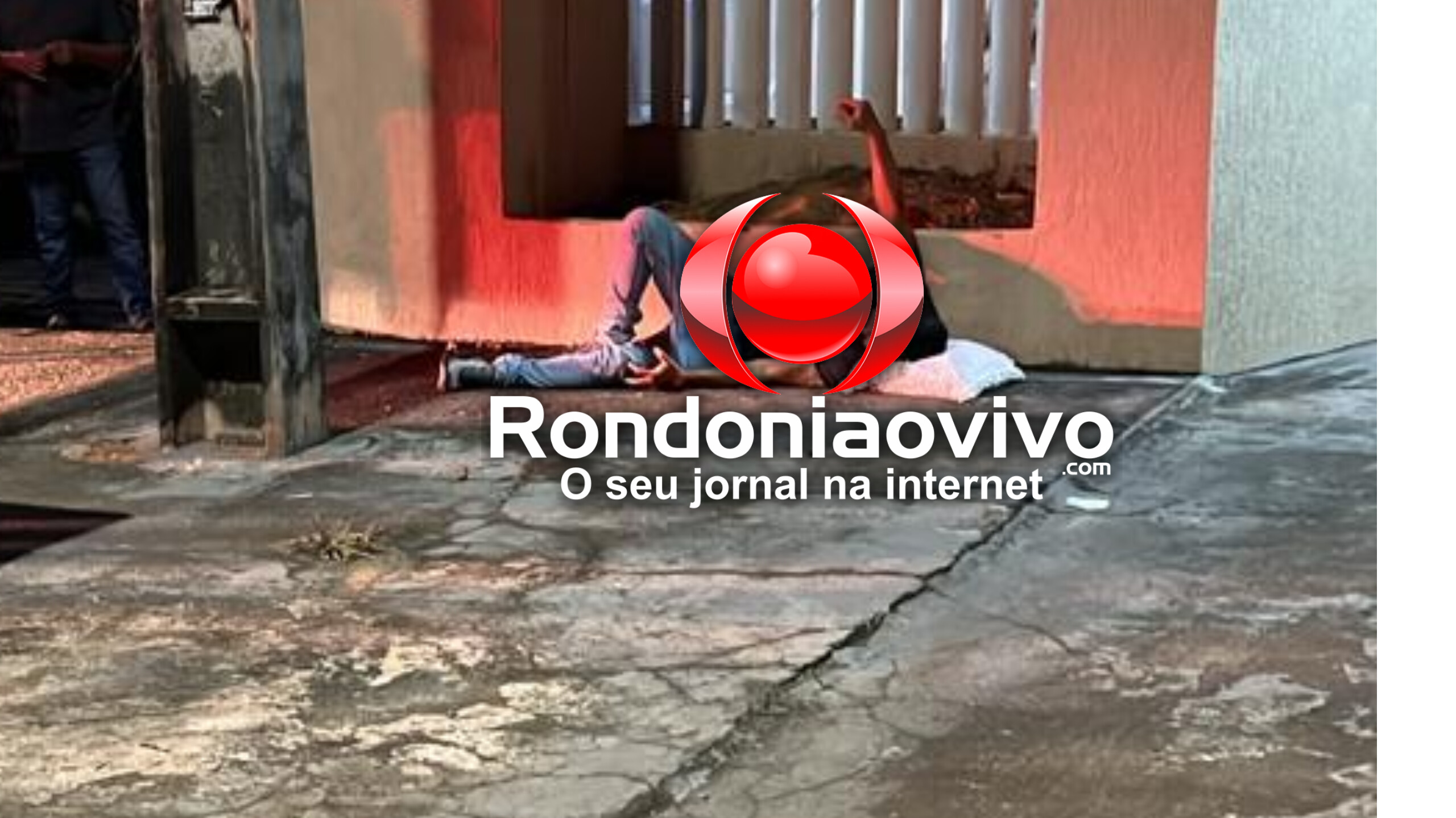 VÍDEO: Policial atira na perna do próprio irmão para impedir agressão contra a mãe