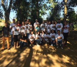 Grupo missionário realiza ação social em assentamento da zona Leste