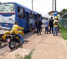 MANÍACO: Idoso é preso se masturbando dentro de ônibus