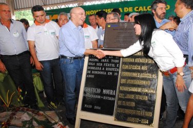 Deputada Glaucione prestigia inauguração de usina 