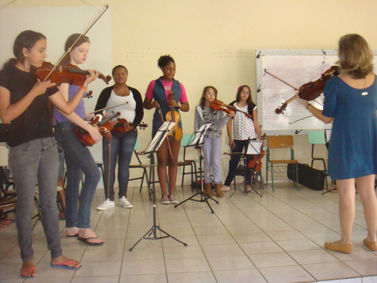 COMUNIDADE: Escola Laio, na zona Sul, está com matrículas abertas para aulas de música e ballet