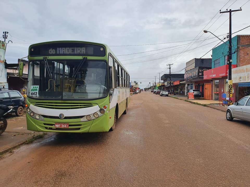 TRANSPORTE COLETIVO: Prefeitura quer pagar décimo e salário de motoristas e cobradores