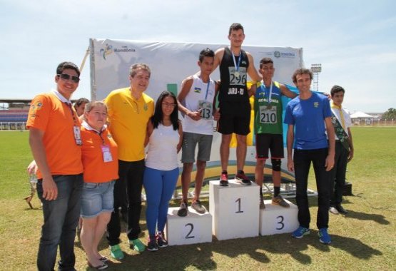 Atletismo e ciclismo realizam os primeiros pódios nos Jogos Escolares 