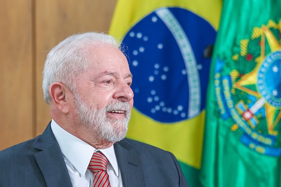 DECIDIDO: Lula diz a ministros que vai devolver relógio de R$ 60 mil ao TCU