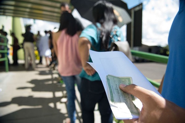 ELEIÇÕES 2018: Eleitor pode emitir certidão de quitação eleitoral a partir de segunda