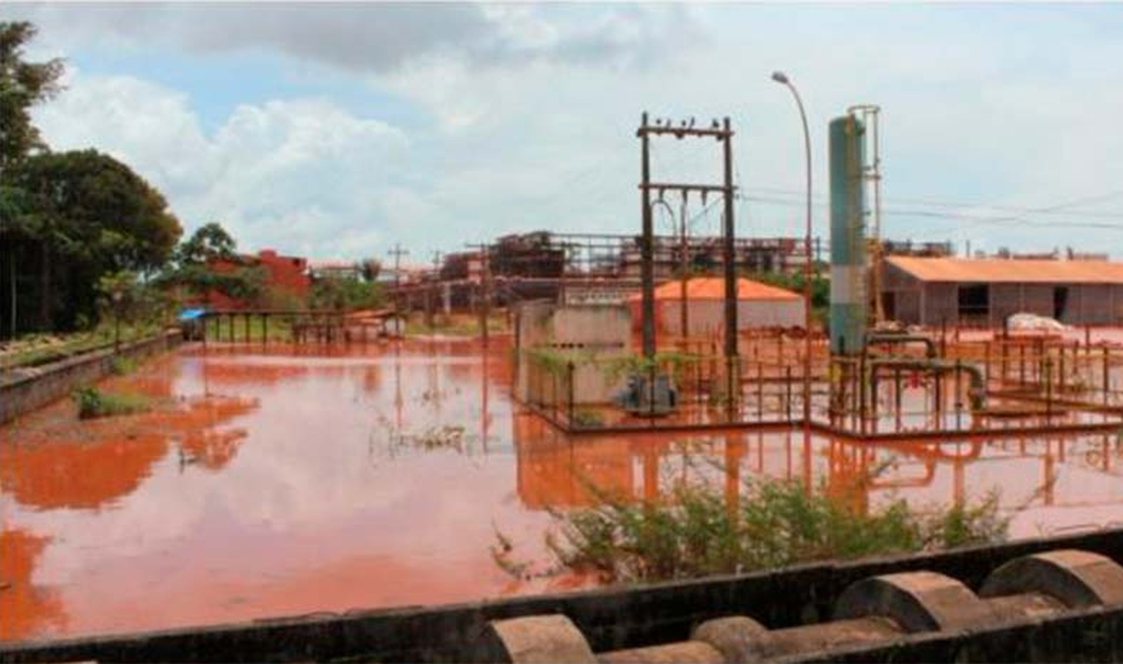 Ibama investiga origem da contaminação de fábrica de alumina