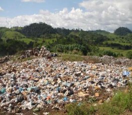 Prefeitura aumenta a taxa de lixo e moradores vão recorrer a Justiça