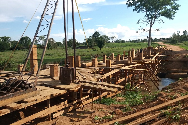 CORUMBIARA: Ezequiel Neiva destaca avanços na construção da ponte sobre o rio Santa Cruz