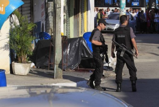 De dentro de prisão em Rondônia, milicianos ordenam execuções no Rio