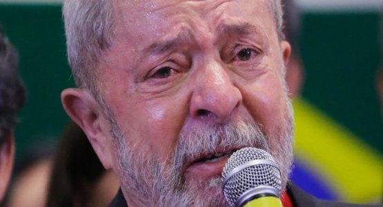 Moro aceita denúncia e Lula vira réu em ação da Lava Jato