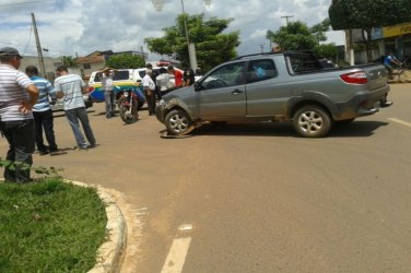 Distração de condutor causa acidente na Avenida Dom Pedro I