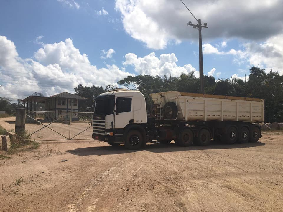 CALOTE: Empresário que bloqueou a entrada de fábrica de asfalto não recebeu da prefeitura