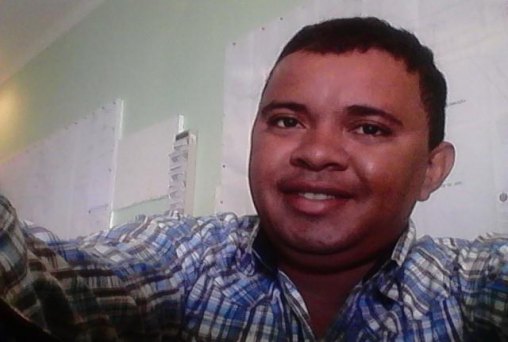 Homem é executado a tiros dentro de seu quintal