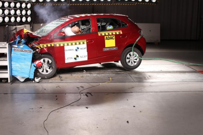 Chevrolet reforça o Onix e modelo leva três estrelas no Latin NCAP