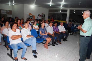 Deputado participa de homenagens ao dia da mulher