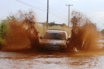 MEIA NOITE - Equipe Rondobras vence rally noturno 