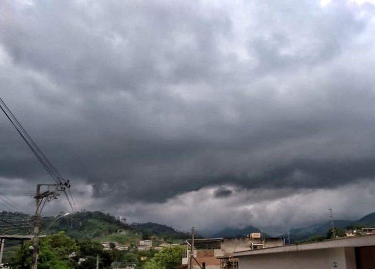 PREVISÃO: Tempo abafado provoca chuva em quase todo o Estado nesta terça, 19