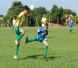 JOER - Futebol e futsal realizam semifinais nesta quinta