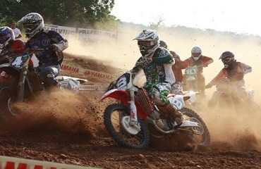 Campeões fazem a festa para um grande público na Etapa final do MX Rondoniense, em Alvorada do Oeste