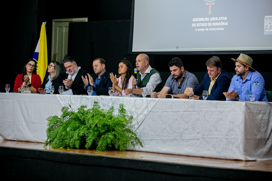 ISMAEL CRISPIN: Dep.  lidera audiência em Pimenta Bueno e reforça compromisso com o futuro
