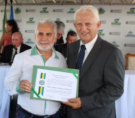 Deputado Airton homenageia pioneiros de Ji-Paraná