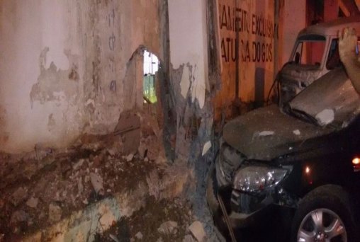 Novo atentado a bomba em muro de presídio